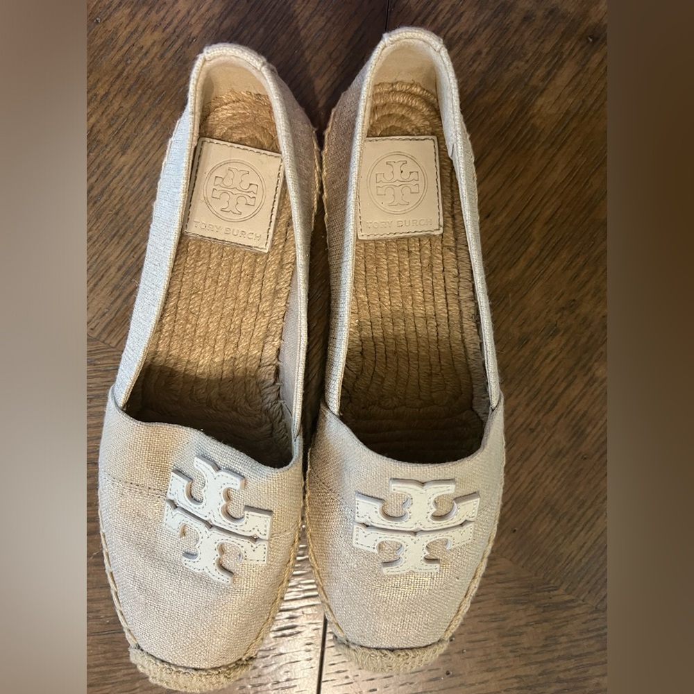 EUC Tory Burch Espadrilles Size 7 perfect for summer! Worn 3-4 times!
